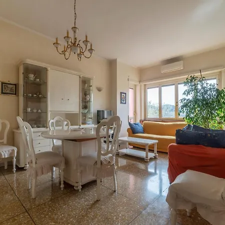 Monteverde Roomy Sun&flowers Appartement