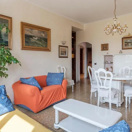 Monteverde Roomy Sun And Flowers Appartamento Roma